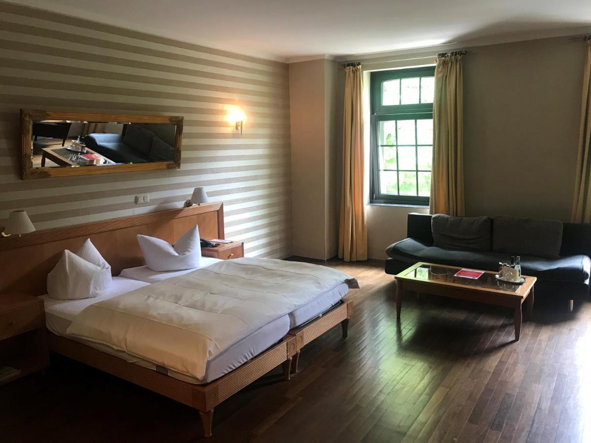 Burg Wegberg Hotel & Eventlocation Экстерьер фото