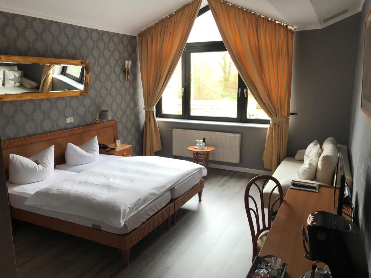 Burg Wegberg Hotel & Eventlocation Экстерьер фото